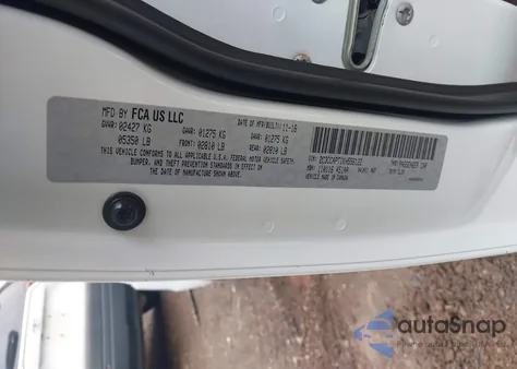 2019 Chrysler 300 300C z USA, uszkodzony, nr VIN 2C3CCAPT1KH556122